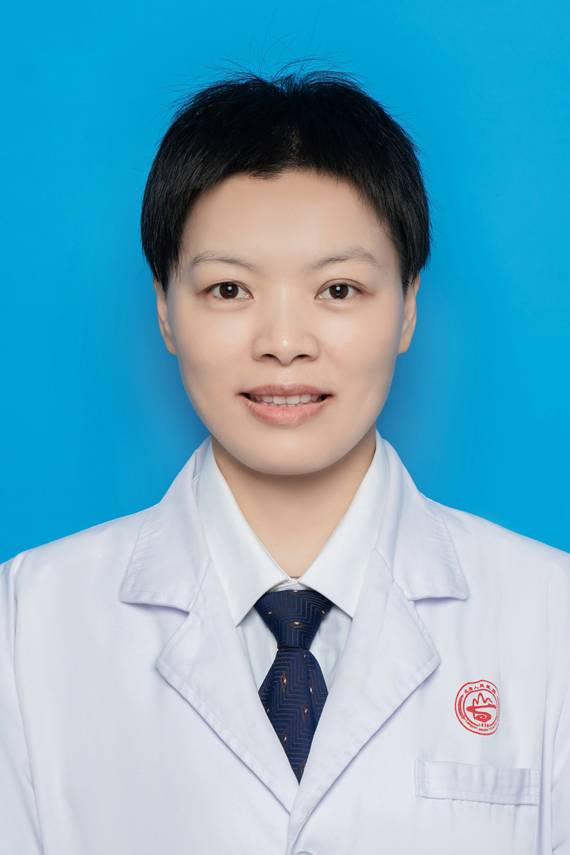 陈诗诗_副本.jpg